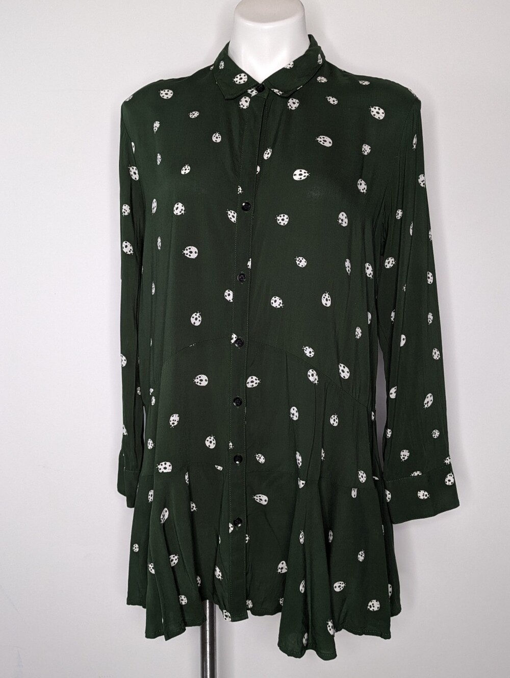 Anthro 11.1.Tylho Green White Lady Bug Novelty Long Sleeve Button Up Dress M
